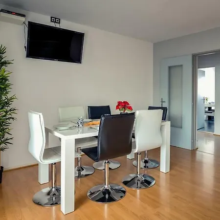 Spacieux * ستشيلتيغهيم